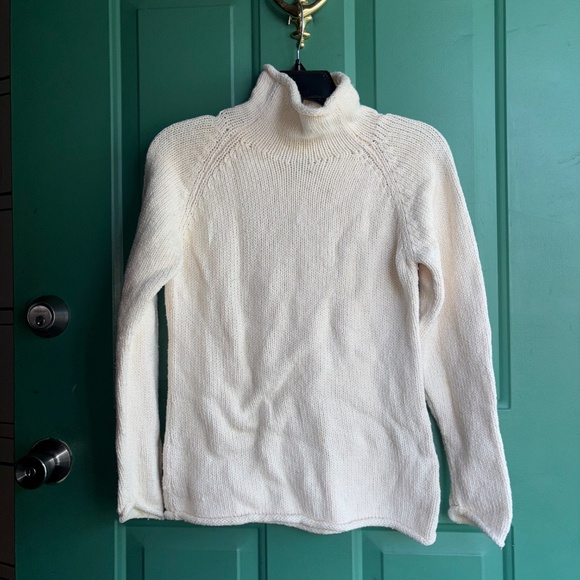 LL Bean XS cream sweater - Picture 2 of 6